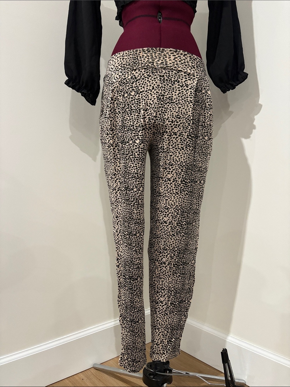 Amuse Society Leopard Skinny Pants - Beige & Black